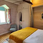 D'hotes Le Clos Bleu 3* 拉罗歇尔