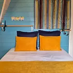 D'hotes Le Clos Bleu 住宿加早餐酒店 3*