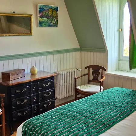 D'hotes Le Clos Bleu 住宿加早餐酒店 3*