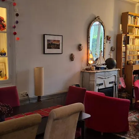 D'hotes Le Clos Bleu 住宿加早餐酒店