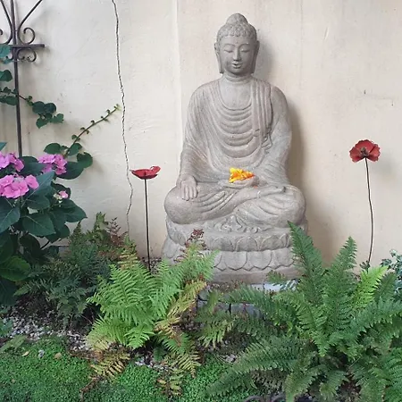 D'hotes Le Clos Bleu 3*