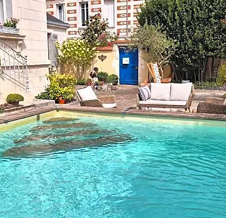 Bed & Breakfast D'hotes Le Clos Bleu La Rochelle (Charente-Maritime)
