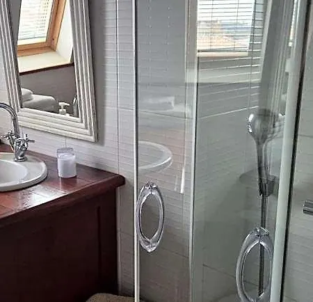 Oda ve Kahvaltı D'hotes Le Clos Bleu 3*