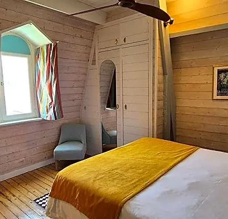 Oda ve Kahvaltı D'hotes Le Clos Bleu La Rochelle (Charente-Maritime)