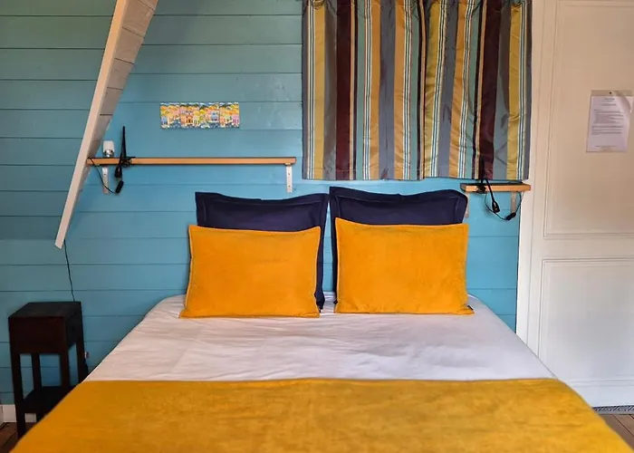 D'hotes Le Clos Bleu Bed and breakfast 3*