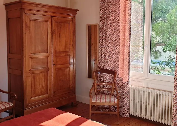 D'hotes Le Clos Bleu Bed and breakfast La Rochelle (Charente-Maritime)